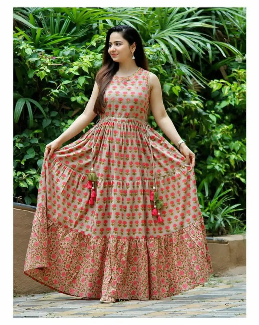 Trendy long printed Anarkali chiku sleeve less Gown