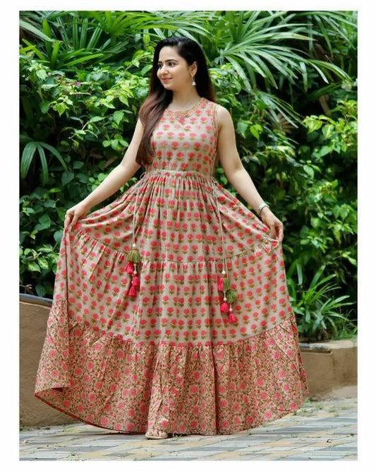 Trendy long printed Anarkali chiku sleeve less Gown